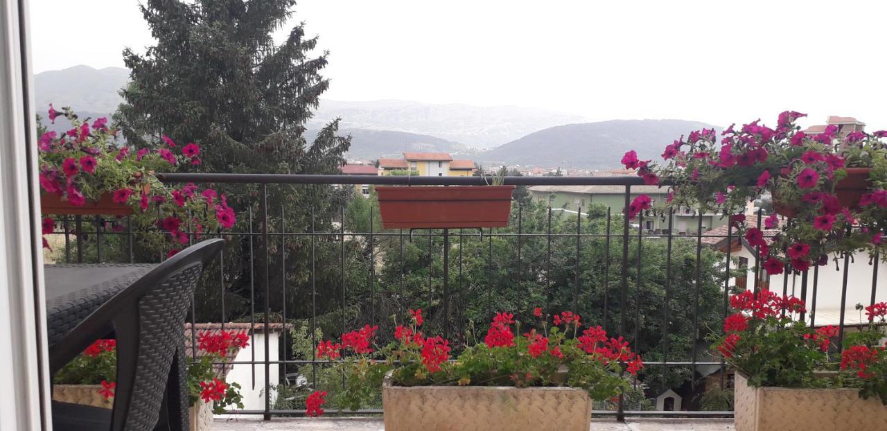 مبيت وإفطار LʼAquila Le Stanze Di Adele المظهر الخارجي الصورة